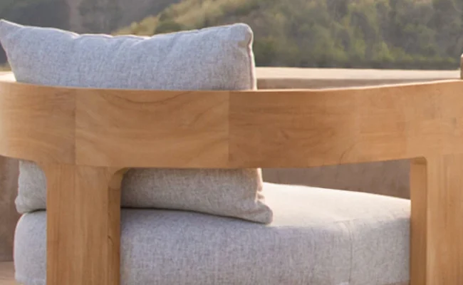 Kursi santai jati victoria bukan sekadar furnitur luar ruangan, melainkan simbol kenyamanan dan gaya hidup yang berkelas