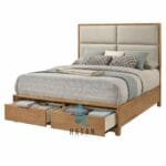 Penampilan 2 laci terbuka pada bagian depan ranjang jati