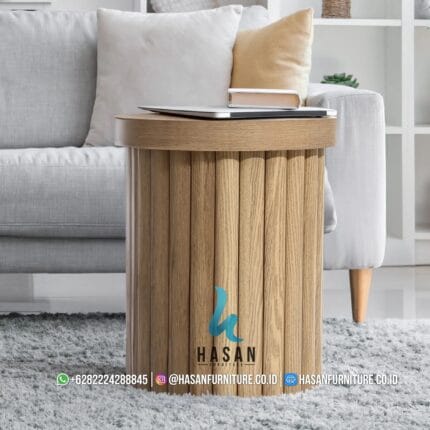 Dekorasi ruang tamu mewah meja pilar jati natural