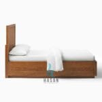 Ranjang jati minimalis konstruksi kokoh tanpa kaki tampak samping