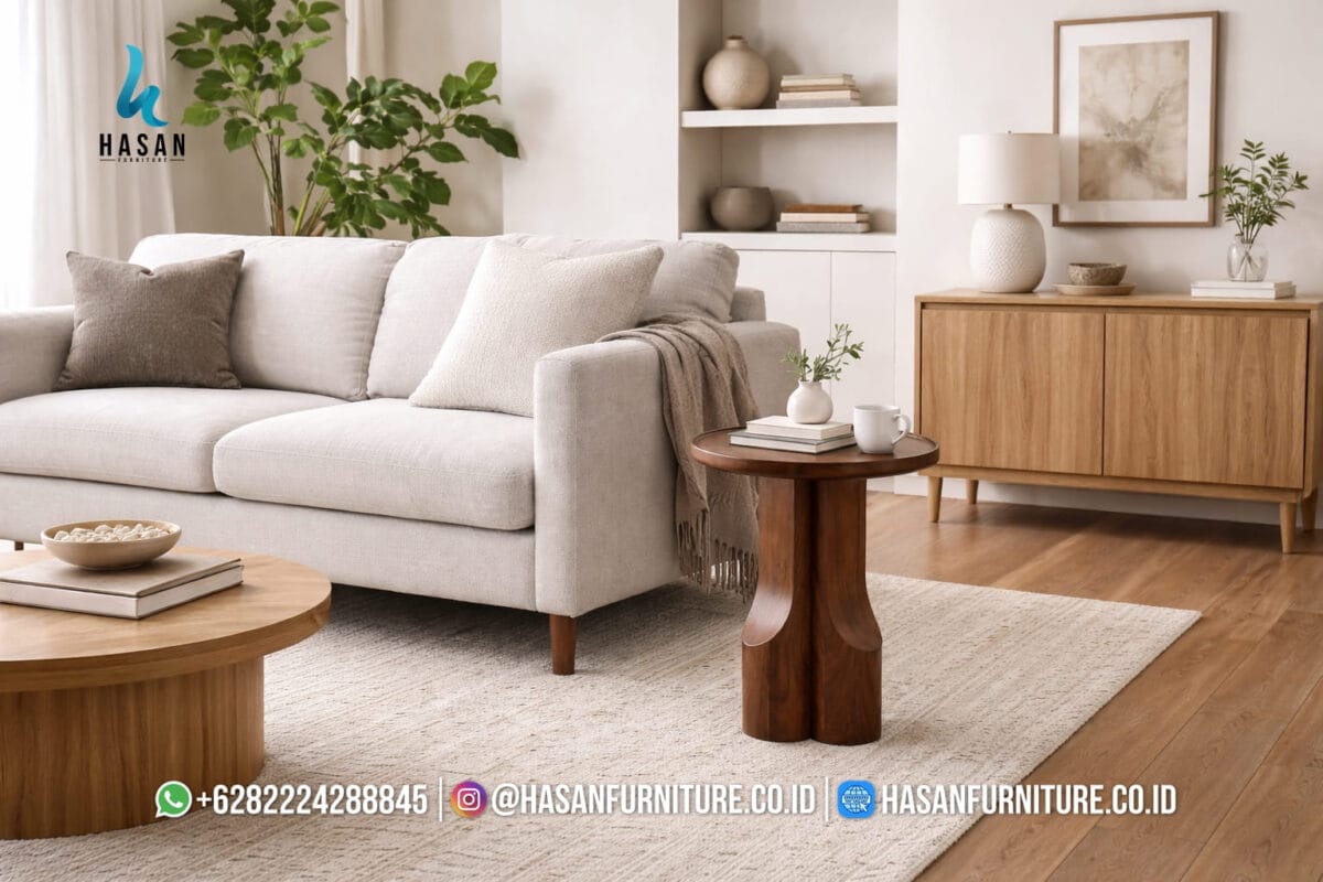 Dekorasi ruang tamu mewah dengan meja samping jati pilar 3